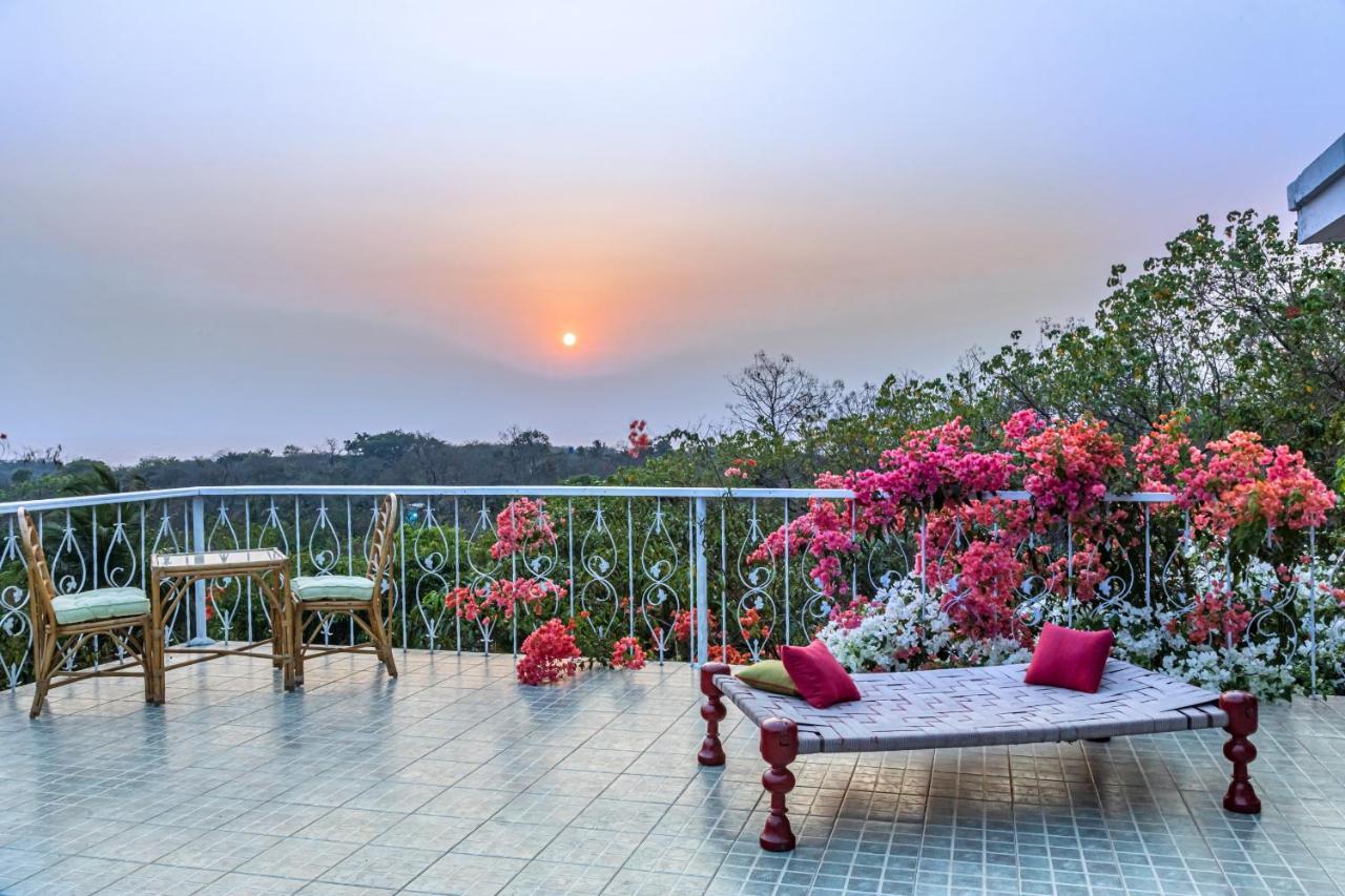 Saffronstays Sunglade, Kashid - Ocean-View Villa Near Kashid Beach Nandgaon  Exterior photo